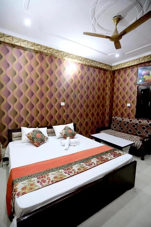 Guest house The Nines Hotel Varanasi India